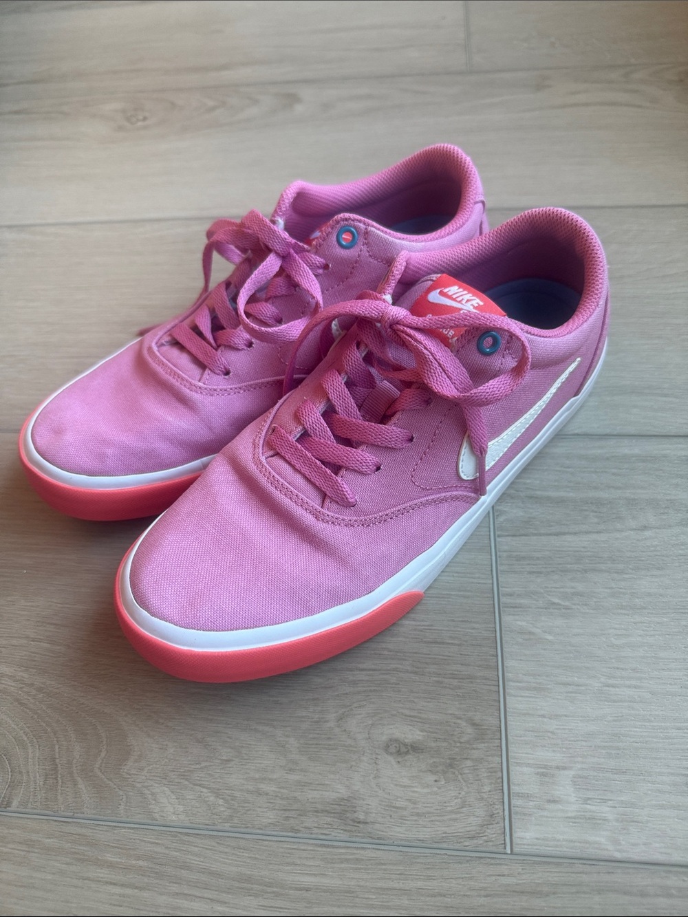 Nike SB Charge pink sneakers, size 9